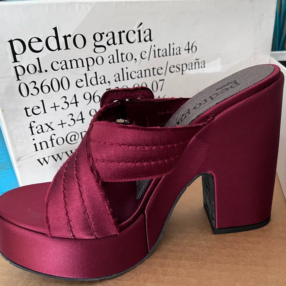 Wine Pedro Garcia Platform Slide
